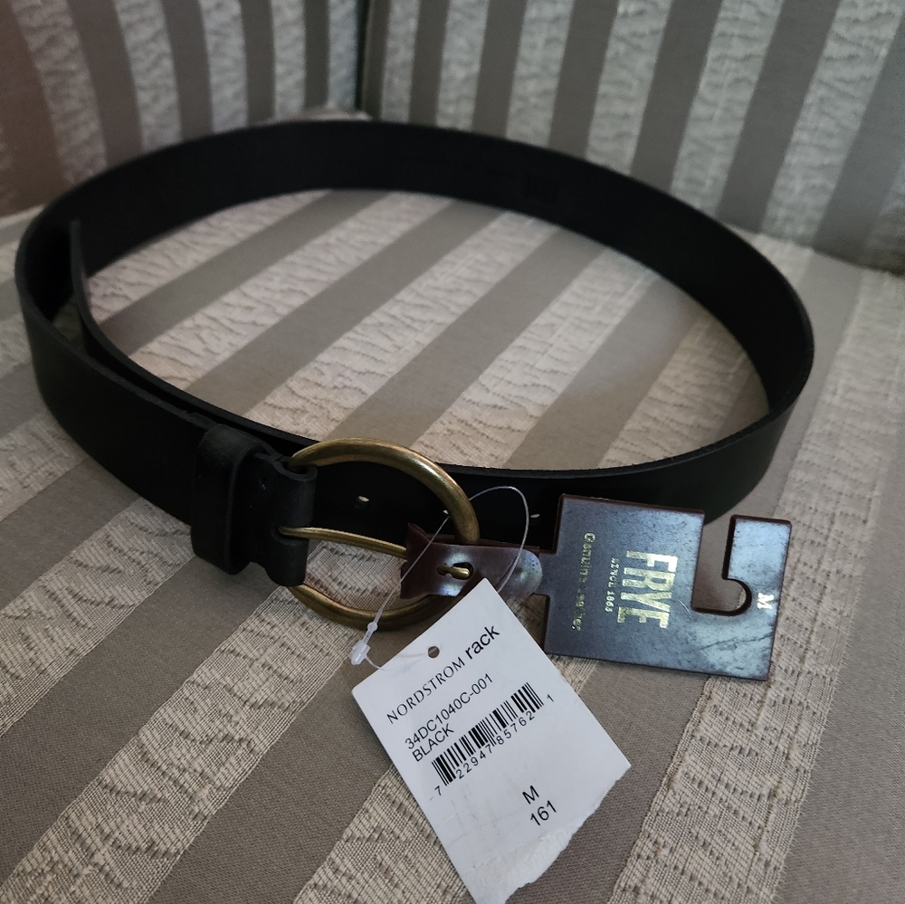 Frye medium black leather belt